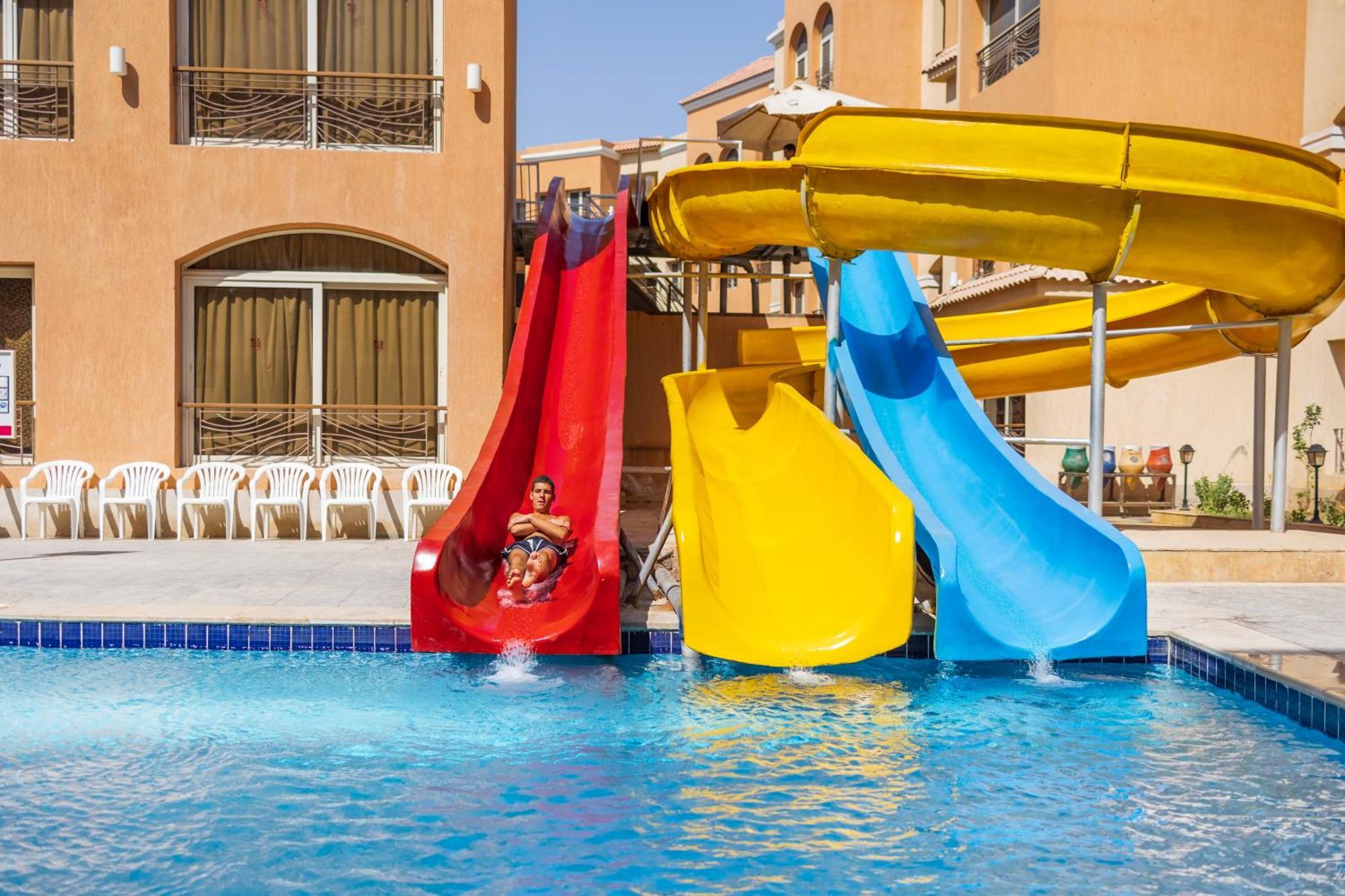 La Rosa Boho Aqua Park Hotel 洪加達 外观 照片